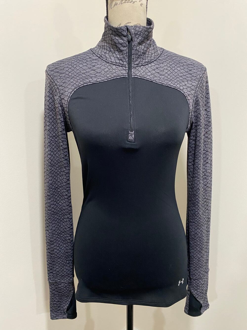 Under Armour Cold Gear Fitted Small Athletic Quarter Zip Top